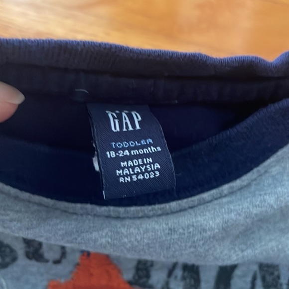 Lot of boys’ L/S shirts, size 18mo/2T - Picture 3 of 10